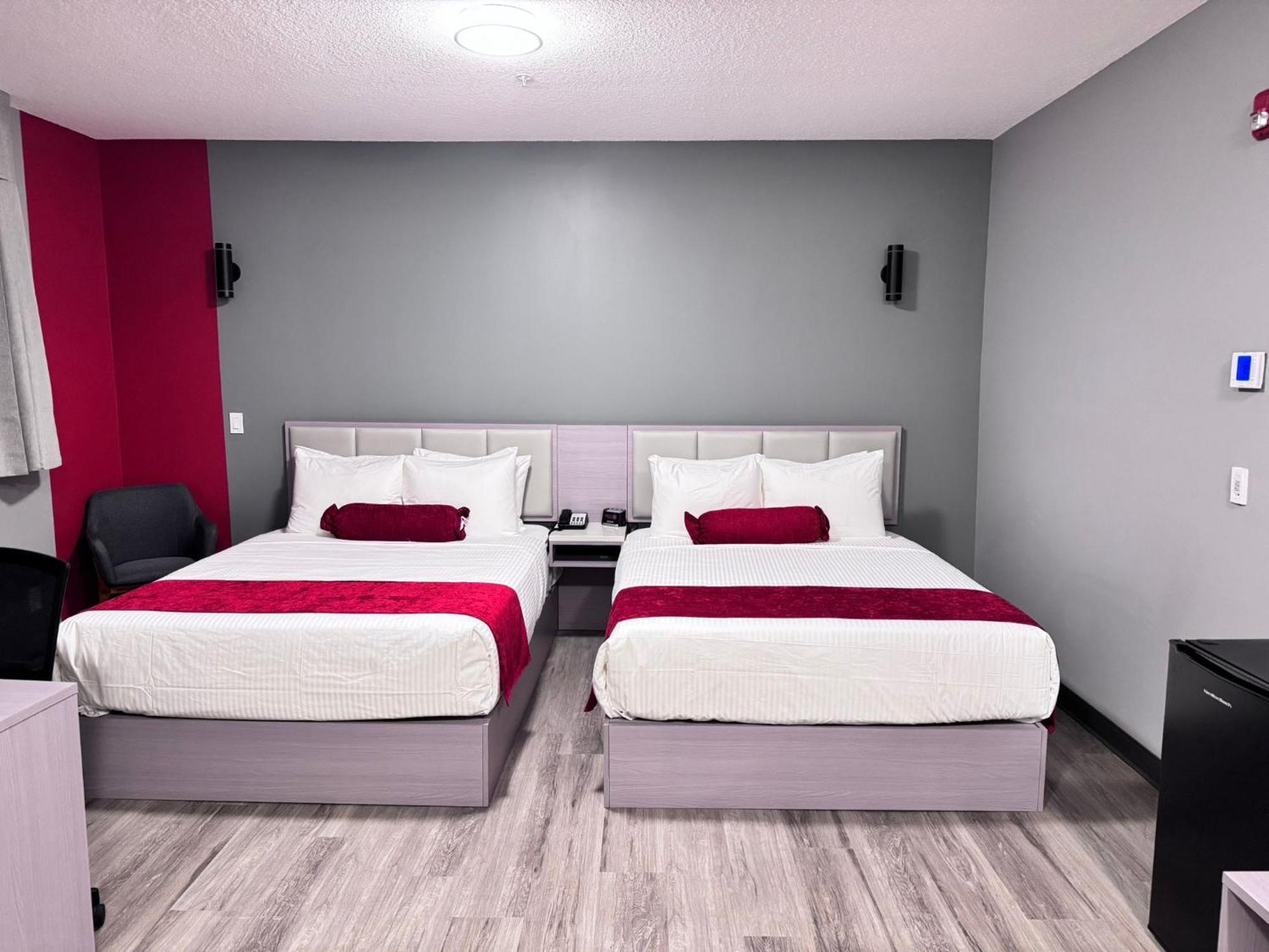 Ramada By Wyndham West Edmonton Hotel & Suites Ngoại thất bức ảnh