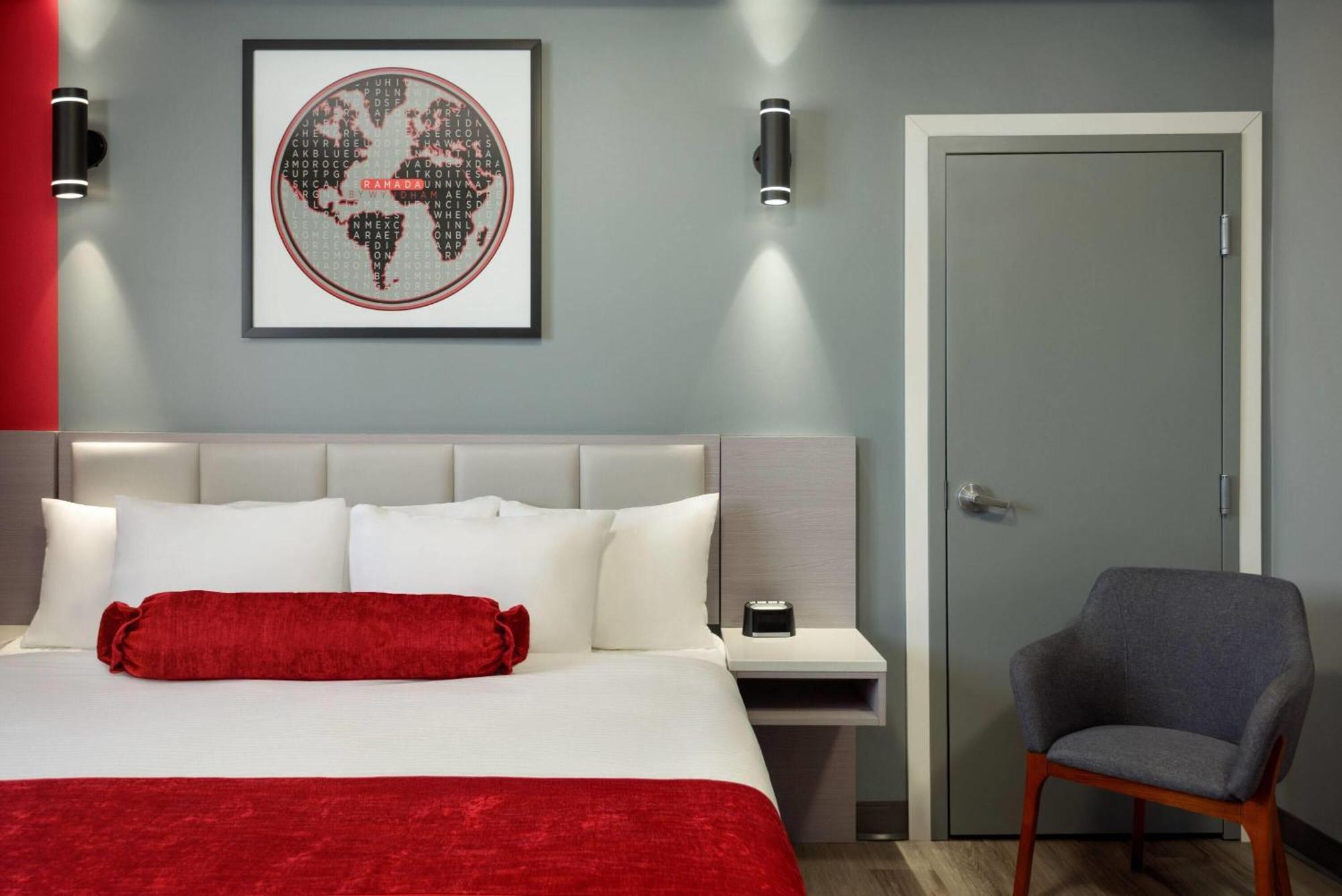 Ramada By Wyndham West Edmonton Hotel & Suites Ngoại thất bức ảnh